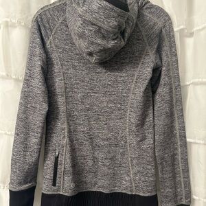 Lululemon pullover sweater size 2